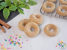 Doughnuts'y cynamonowe pieczone