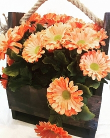 Dekoracyjna skrzynka.