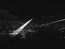 ile ja bym dała żeby tam zaświecić ten flesz i śpiewać wraz z całą halą beliebers....:'(