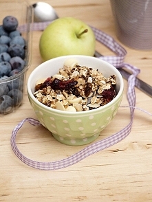Szybka granola bakaliowa