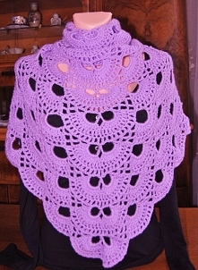Witam serdecznie. Przedstawiam własnoręcznie wykonaną chustę szydełkową w odcieniu fioletu. Wykonana została z włóczki akrylowej ( Mimoza 223). Jej wymiary to 170 cm/ 80 cm. Chu...