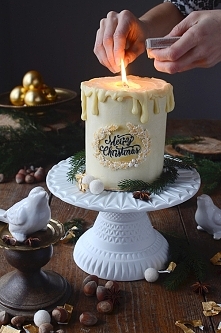 CHRISTMAS CANDLE CAKE. TORT ŚWIECZKA - dla mnie raczej jako ciekawostka, ale dla chętnych przepis w linku