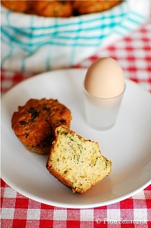 Serowe muffinki z boczkiem