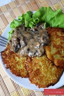 NAJLEPSZE PLACKI ZIEMNIACZANE Z SOSEM PIECZARKOWYM <3