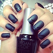 Paznokcie czarne: Nie tylko dla odważnych Kobiet