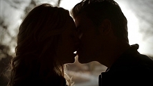 Stefan Salvatore & Caroline Forbes <3 
Pamiętniki Wampirów Sezon 8!
