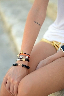 Duża galeria małych tatuaży. Wybierz coś dla siebie!