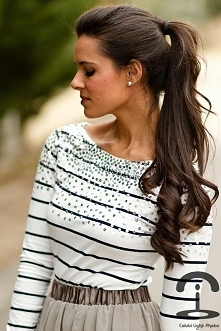 Fryzury z lekko falowanymi włosami - odmień swoje oblicze!