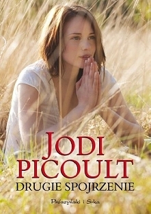 Comtosook, Vermont, Stany Zjednoczone. Firma deweloperska chce wybudować galerię handlową w miejscu pochówku Indian Abenaki. Kiedy właściciel ziemi podpisuje odpowiednie papiery...