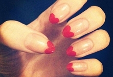 Serduszkowe paznokcie - Kliknij w zdjęcie aby zobaczyć więcej