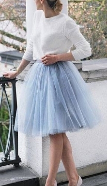 Tiulowa spódnica - Kliknij w zdjęcie aby zobaczyć więcej