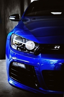 Golf R