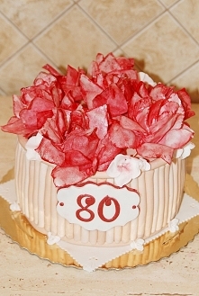 tort koszyk kwiatów (kwiaty z papieru jadalnego)