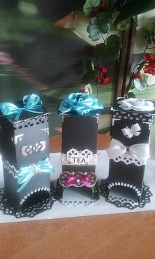 kartonowe pojemniki na herb...