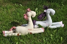 Koniki ręcznie szyte z imieniem dziecka;-) 
Zamówienia na titi.love@wp.pl