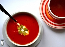 Zupa krem z dynią i papryką.