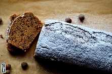 Babka dyniowa z cynamonem, imbirem i orzechami.