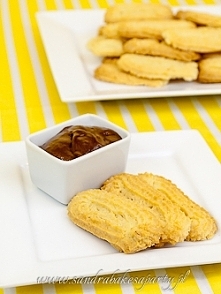 Kruche ciasteczka cytrynowe z musem czekoladowo-pomarańczowym