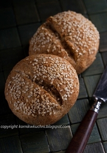 Razowe bułeczki z serkiem