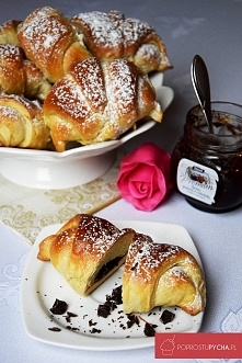 Rogaliki drożdżowe z prażon...