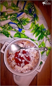 Pieczona owocowa owsianka