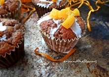 Babeczki jogurtowe z brzoskwiniami
aroundtheflavors.blogspot.com