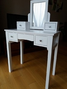 środkowy front również szuf...