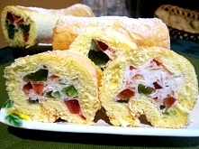 Tęczowa rolada z galaretką