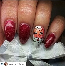 świąteczne paznokcie