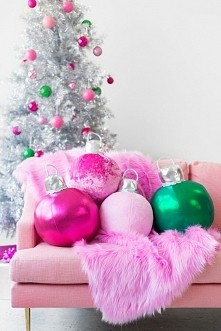 15. Poduszki - bombki!