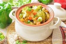 Blanszowane warzywa w słodkim sosem