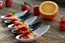 Łosoś z truskawkami