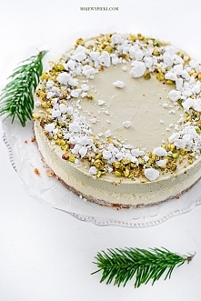 SERNIK Z MUSEM PISTACJOWYM