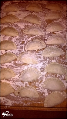 Pierogi z kapustą i grzybami. Świąteczne pierogi.