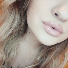 Produkty Nyxa w akcji: kont...