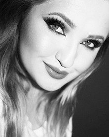 Bez rzęs nie dam rady :)
Rz...