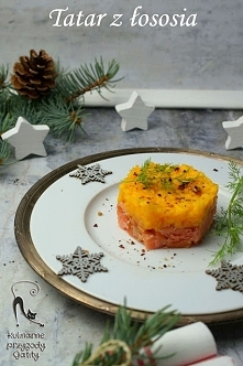 Tatar z łososia i mango