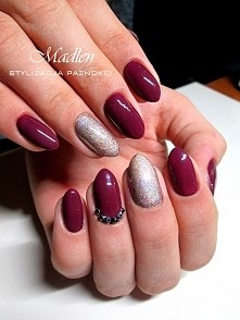 Manicure hybrydowy pod skór...