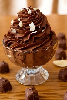 Czekoladowy krem na bazie śmietanki i mascarpone

Przepis po kliknięciu w zdjęcie!:)