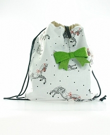 Plecak z konikami i kokardą