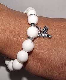 Koliberek w kamieniu