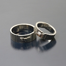 Obrączki ślubne dla fanów Batmana :) Andrzej Bielak Inne Obrączki