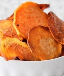 Zrobiłam 1 raz chipsy z batatow- Nie polecam paskudne i strasznie słodkie. Feeee !! ;//