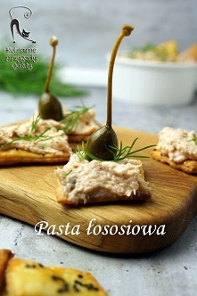 Pasta łososiowa z kaparami