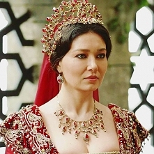 Sułtanka Kosem 
Ciekawostka: Sułtanka uwielbiała konie i wydawała mnóstwo pieniędzy na nie