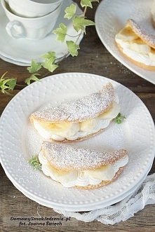 biskwity z bitą śmietaną i ...