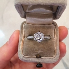 Portal Weselnapolska_pl
Biżuteria ślubna, pierścionki zaręczynowe, inspiracje i pomysły.