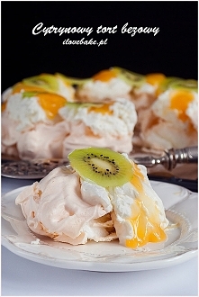 Cytrynowy tort bezowy (wieniec)