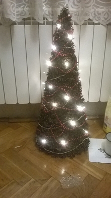 Choineczka z szyszek :)