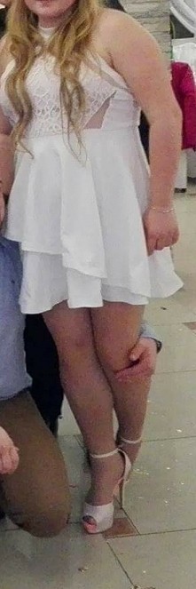 Ja Sylwester 2016 - Waga 88 kg.
Czuje się gorzej jak BALERON...Od dziś postanawiam zmienić siebie a zszywka będzie moim systematycznym dziennikiem...POSTANAWIAM SOBIE ŻE SIE NIE...